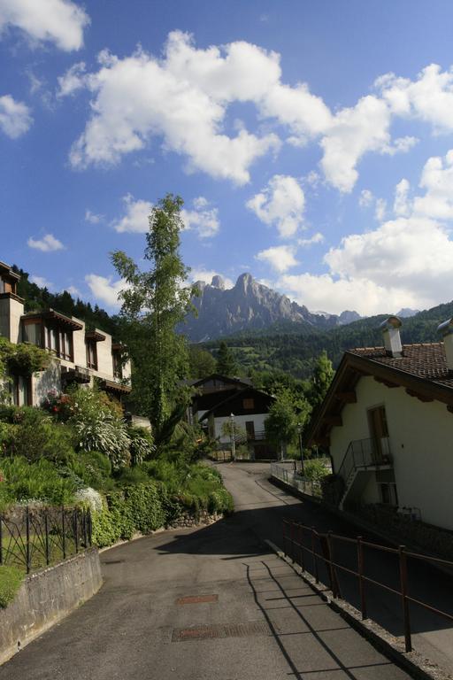 Minavill La Casa Sulle Dolomiti Bed and Breakfast Fiera Di Primiero Exterior foto